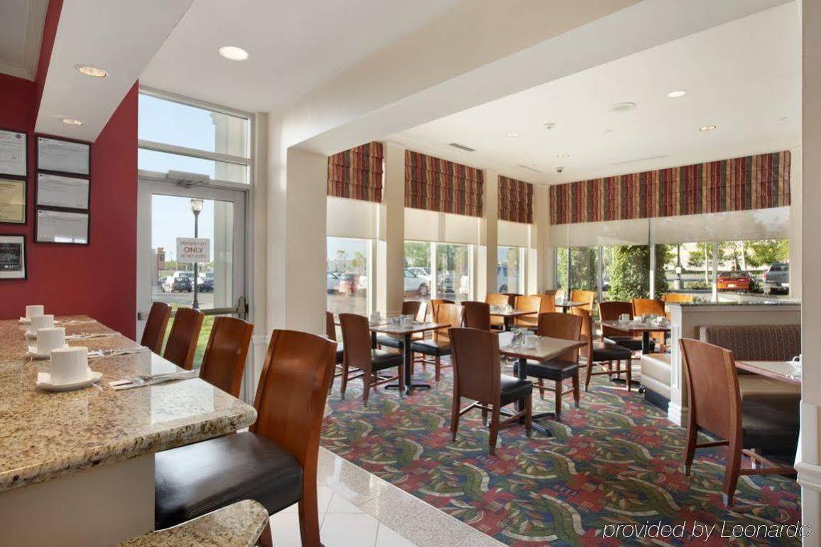 Hilton Garden Inn West Edmonton Extérieur photo