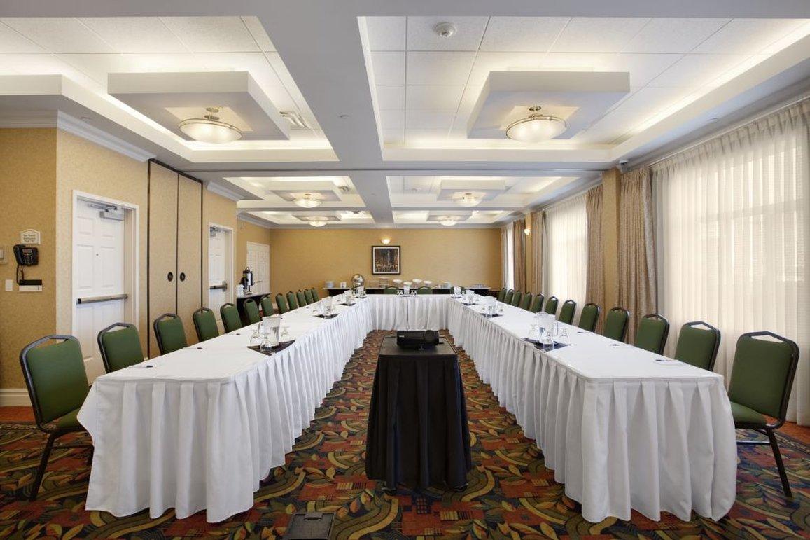 Hilton Garden Inn West Edmonton Extérieur photo